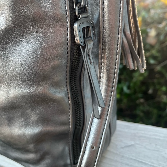Hobo The Original Pebbled Metallic Silver Convertible Backpack And Shoulder Bag - Picture 6 of 8